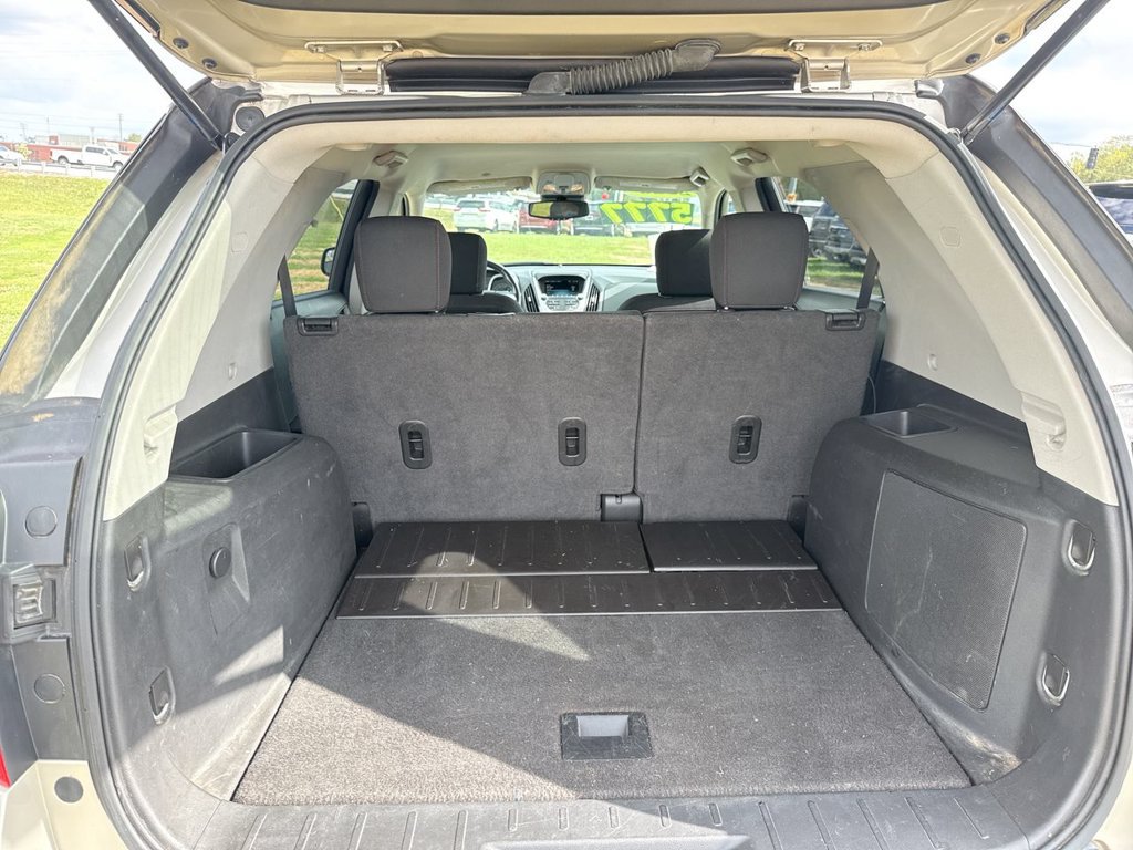 Used 2013 Chevrolet Equinox LT w/ Driver Convenience Package FWD image 9
