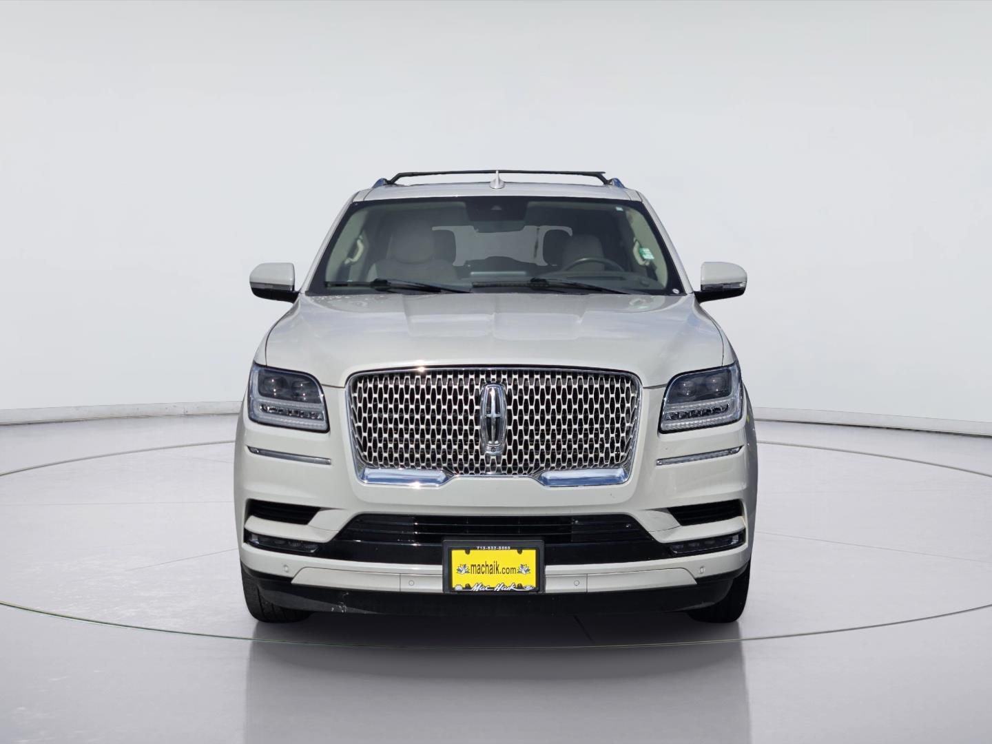Used 2021 Lincoln Navigator Reserve AWD/4WD image 2