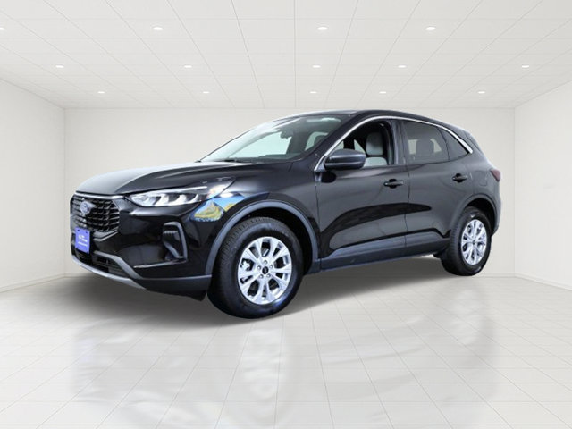 Certified 2023 Ford Escape Active w/ Tech Pack #1 AWD/4WD image 2