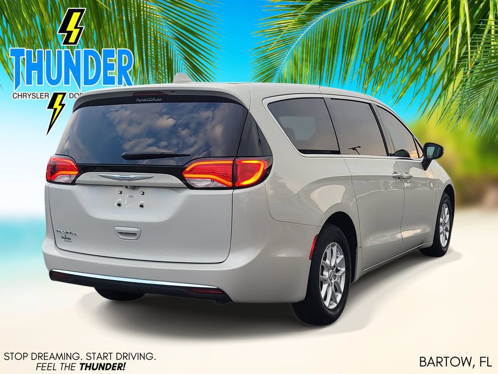 Certified 2017 Chrysler Pacifica Touring Plus w/ Security Group FWD image 4