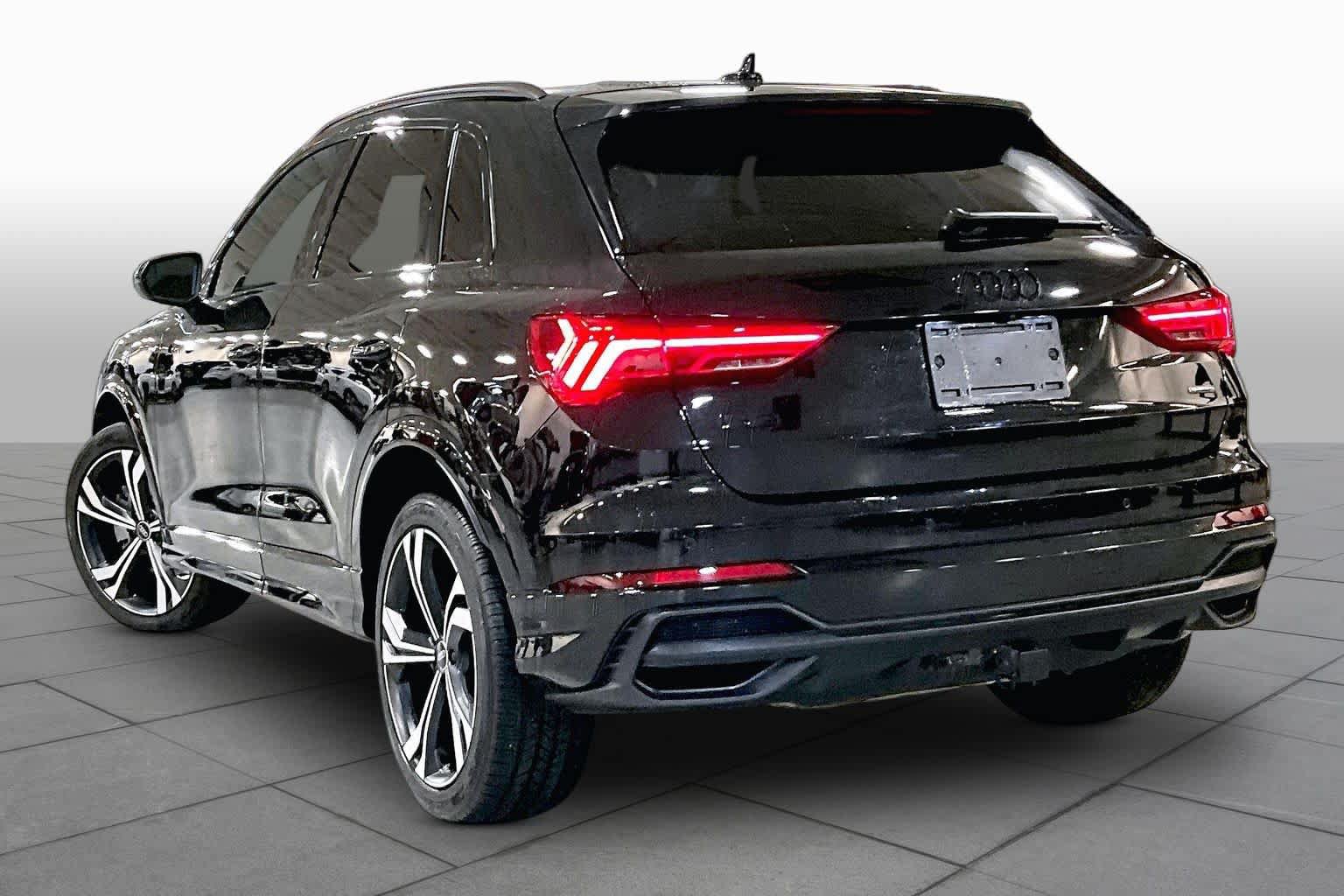 Used 2023 Audi Q3 2.0T Premium Plus w/ Premium Plus Package AWD/4WD image 12