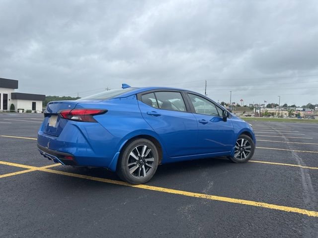 Used 2021 Nissan Versa SV FWD image 8