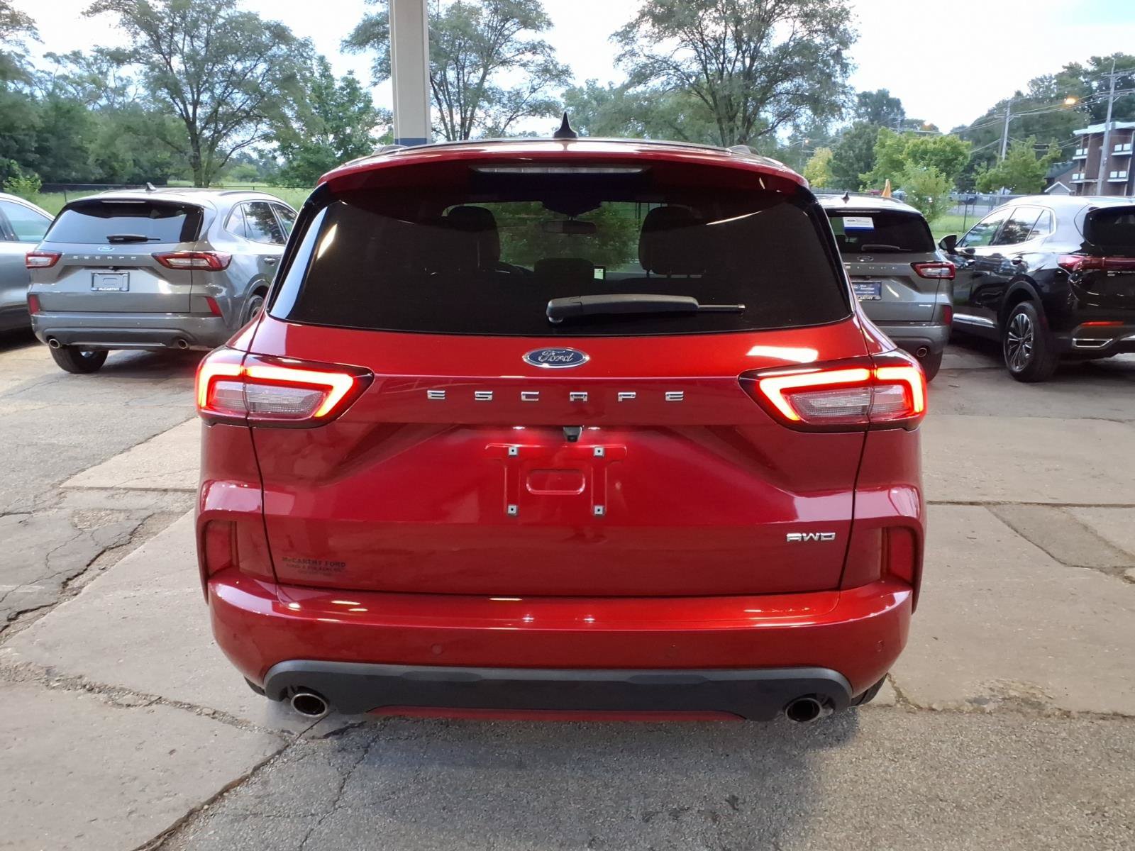 Certified 2024 Ford Escape ST-Line w/ Tech Pack #1 AWD/4WD image 4