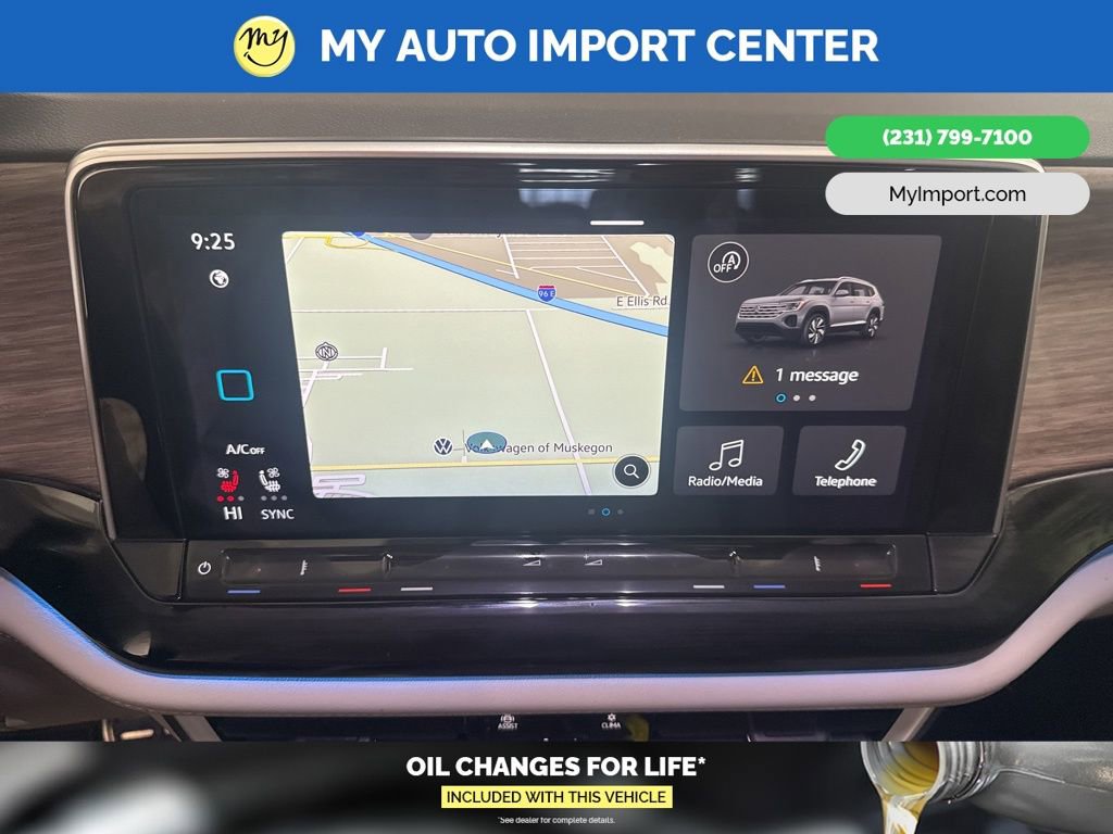 Used 2025 Volkswagen Atlas SEL Premium R-Line image 22