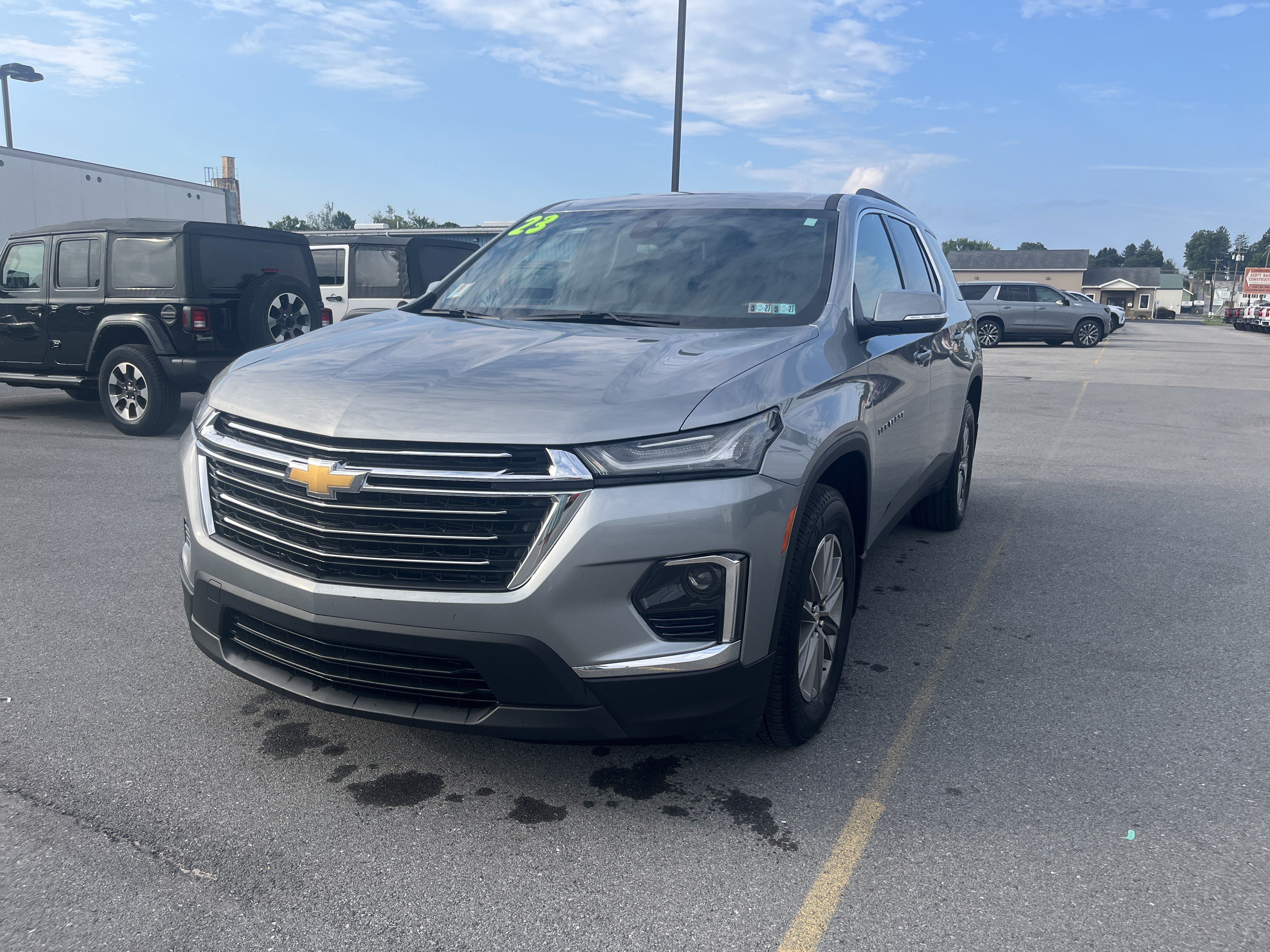 Used 2023 Chevrolet Traverse LT w/ LPO, Floor Liner Package AWD/4WD video 2