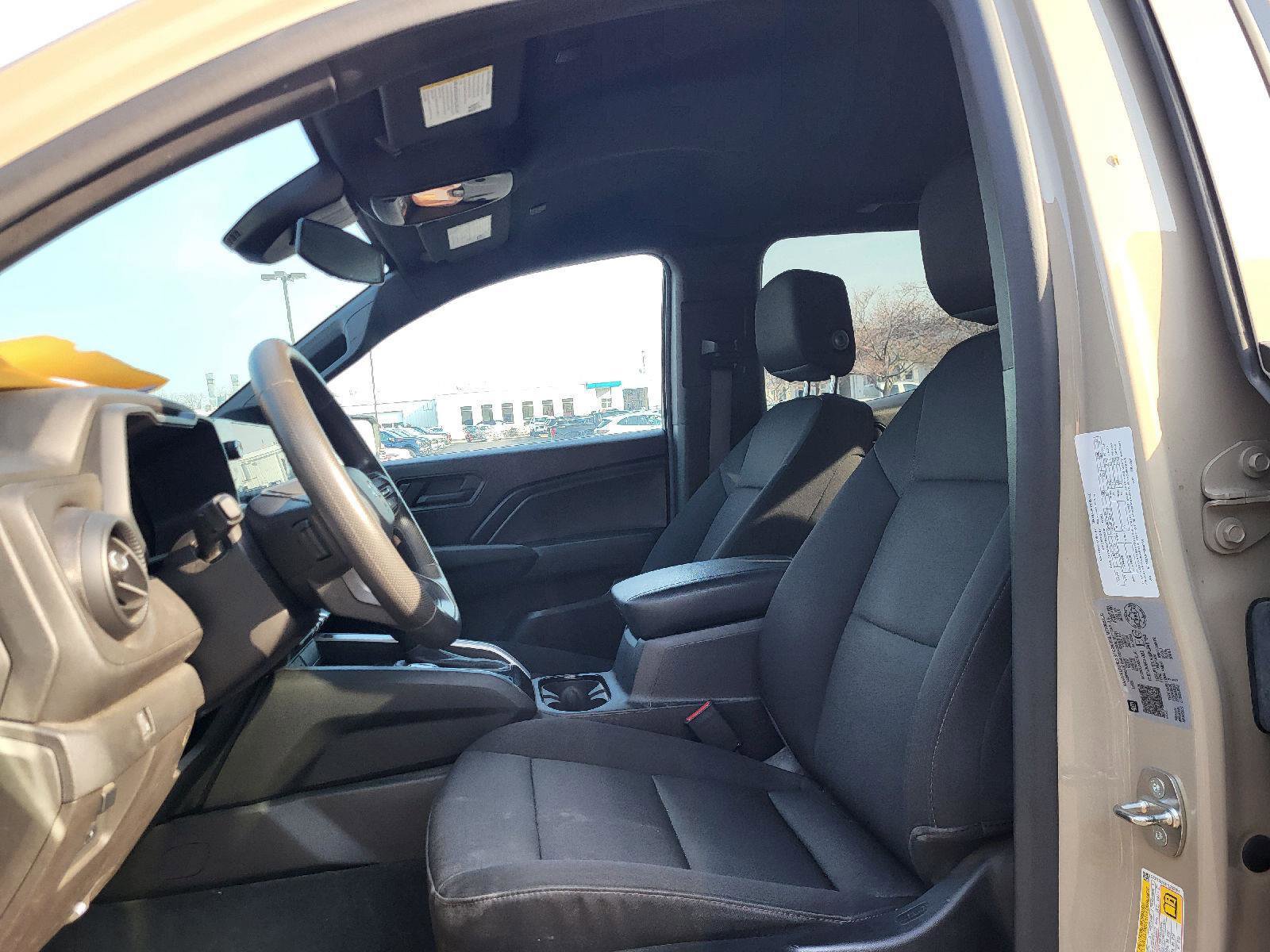 Used 2023 Chevrolet Colorado Trail Boss w/ Advanced Trailering Package image 9