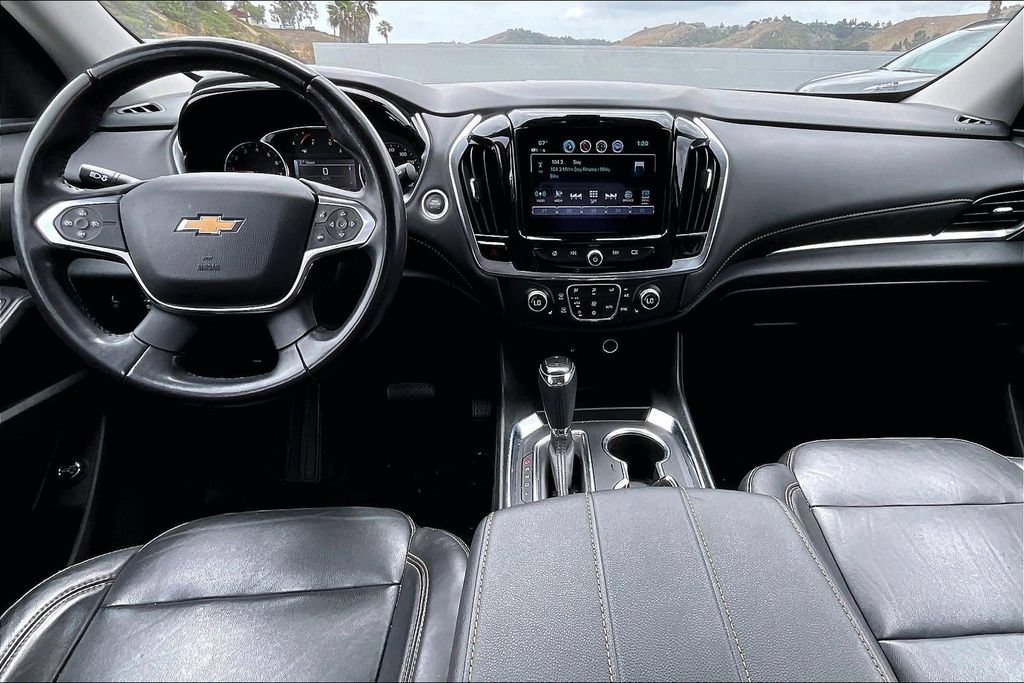 Used 2019 Chevrolet Traverse LT w/ LPO, Cargo Package FWD image 11