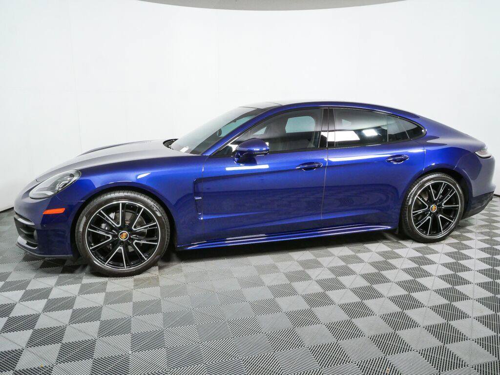 Certified 2023 Porsche Panamera 4 Platinum Edition AWD/4WD image 2