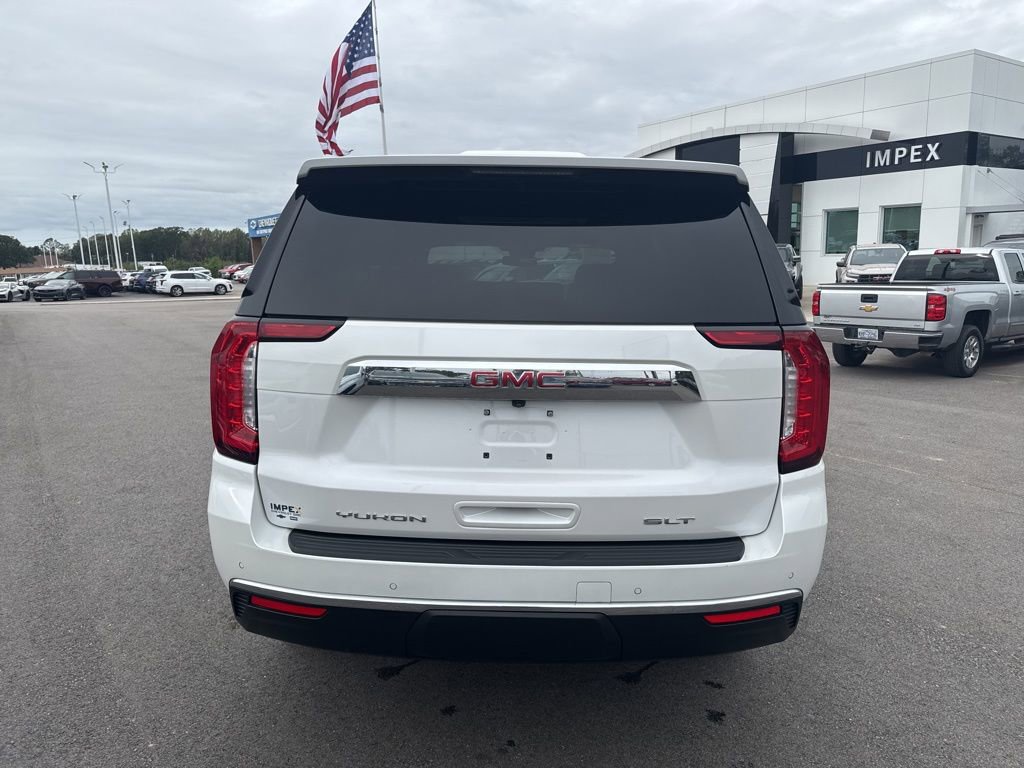Used 2023 GMC Yukon SLT w/ SLT Premium Package image 4