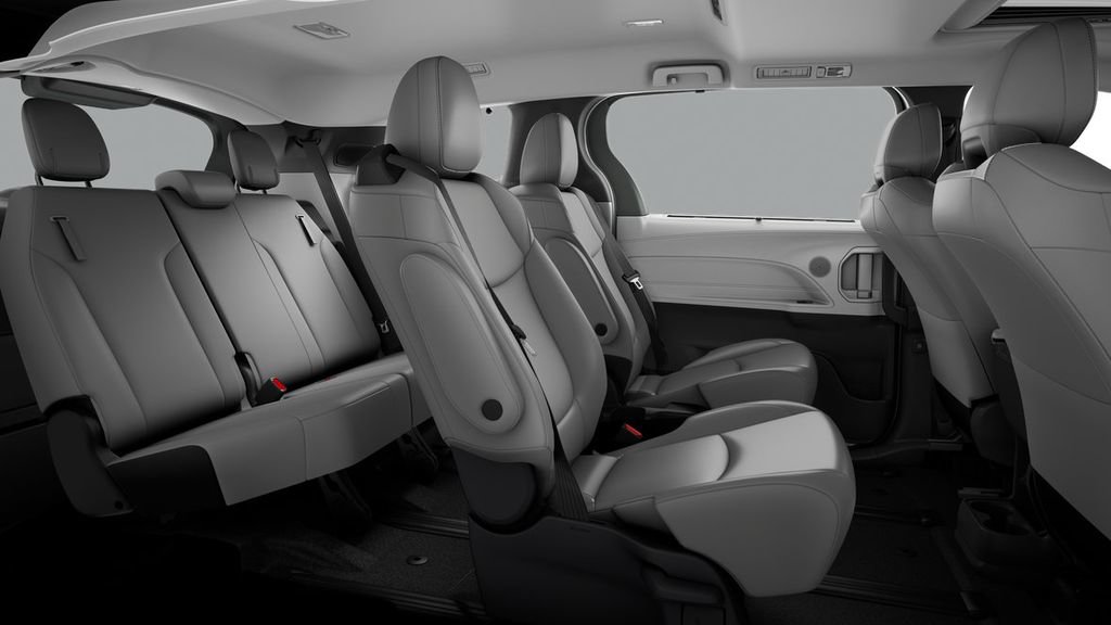 New 2026 Toyota Sienna XLE AWD/4WD image 8