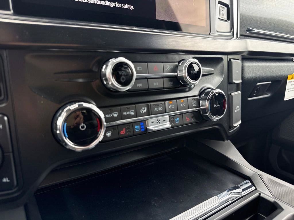 New 2026 Ford F250 Lariat w/ Lariat Premium Package AWD/4WD image 35