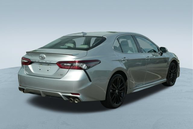 Used 2024 Toyota Camry XSE FWD image 8