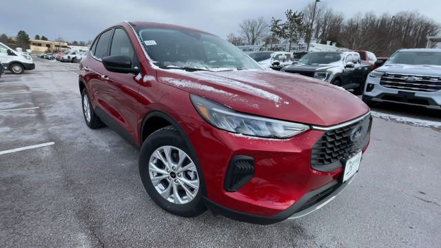 New 2025 Ford Escape Active w/ Cold Weather Package image 8