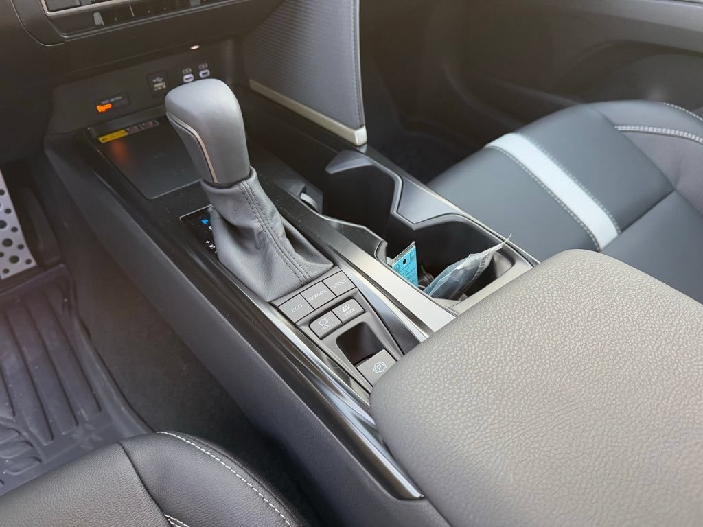 New 2026 Toyota Camry SE w/ Convenience Package FWD image 31