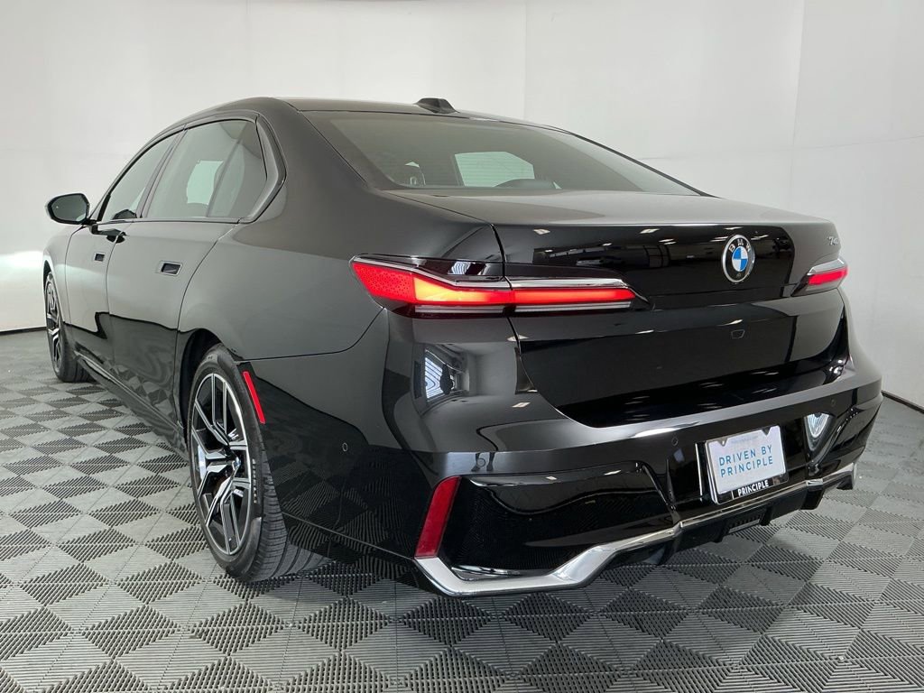 Certified 2023 BMW 740i image 7