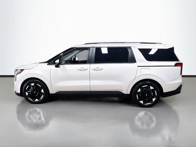 Certified 2025 Kia Carnival EX image 4