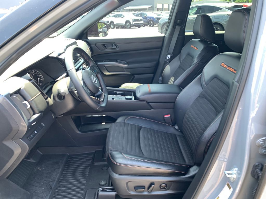 Used 2024 Nissan Pathfinder Rock Creek AWD/4WD image 18