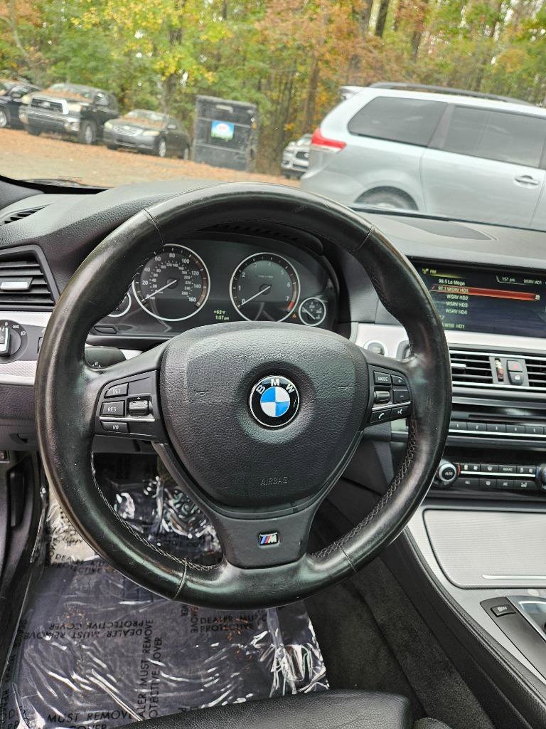 Used 2013 BMW 550i xDrive Sedan AWD/4WD image 20