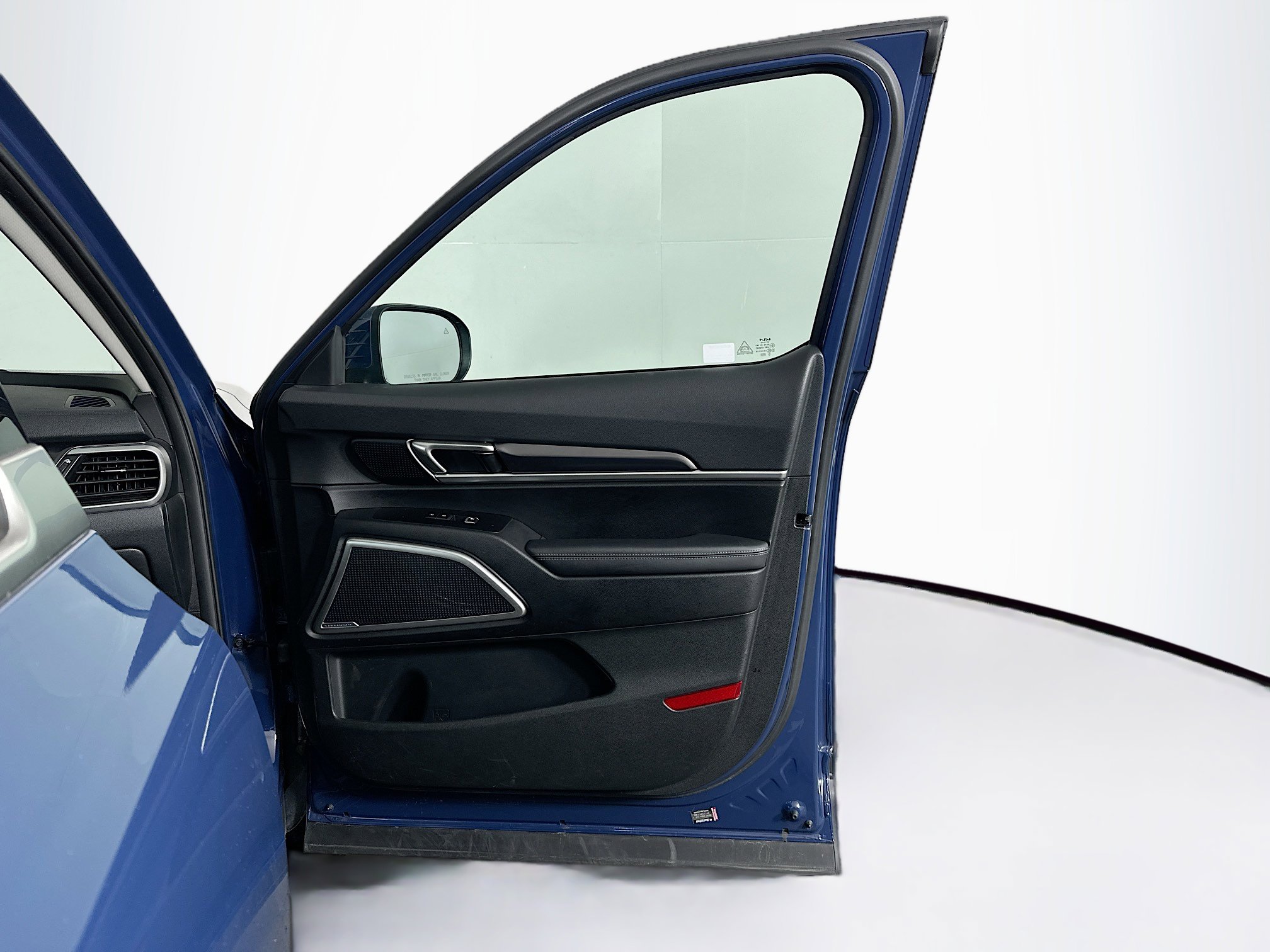 Used 2023 Kia Telluride S image 33