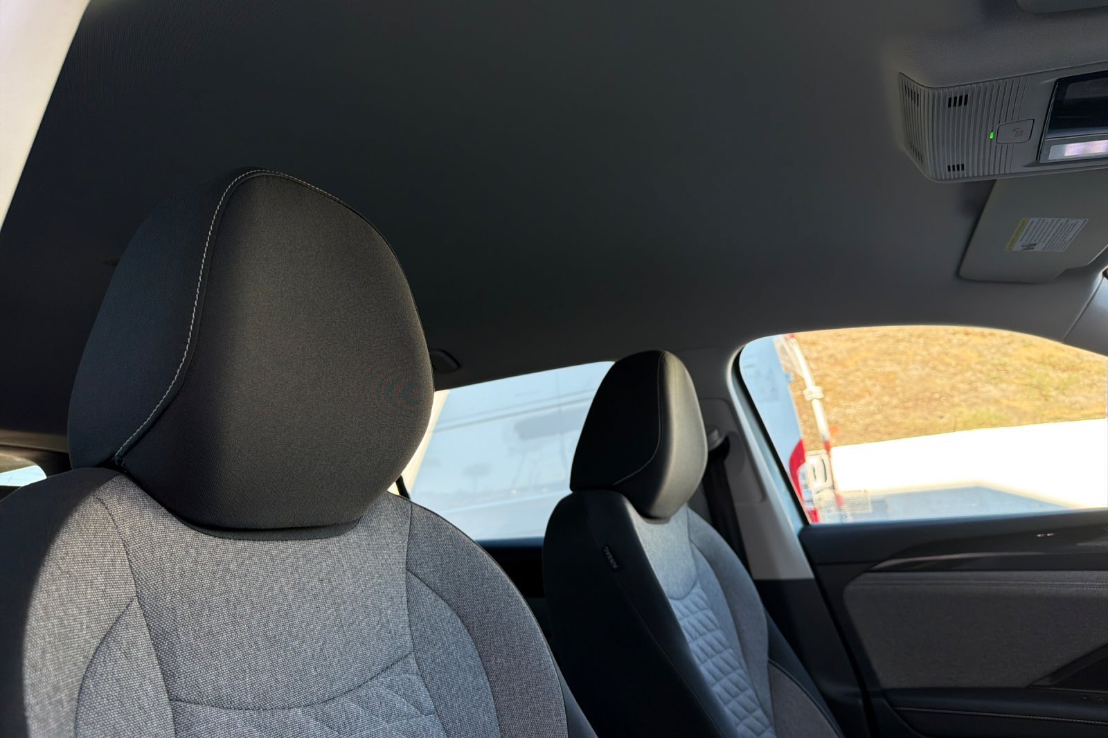 Used 2025 Volkswagen Tiguan S FWD image 17