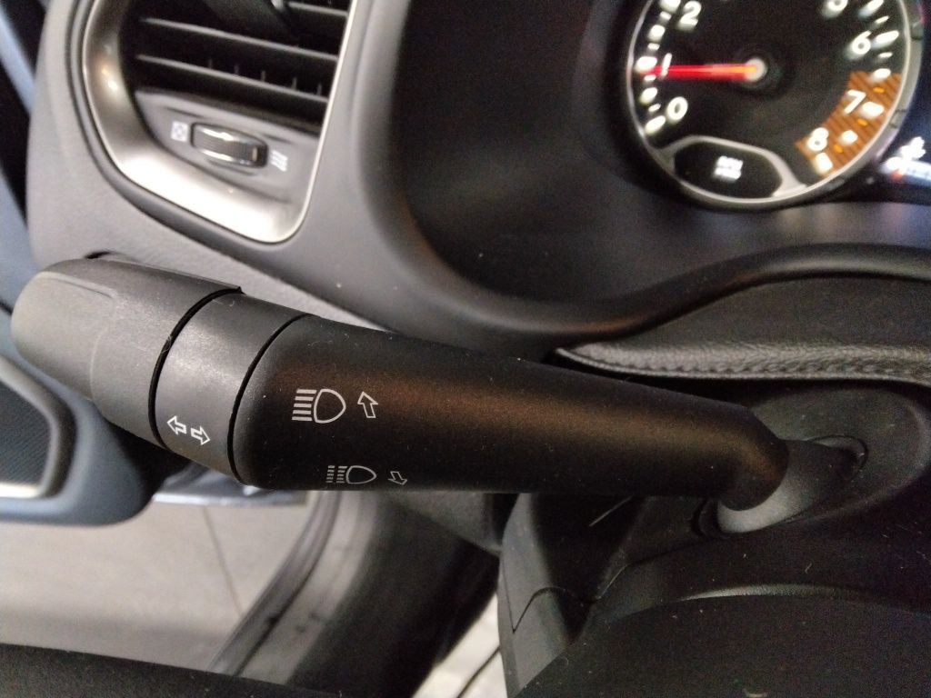 Used 2020 Jeep Renegade Limited w/ Safety and Security Group AWD/4WD image 15