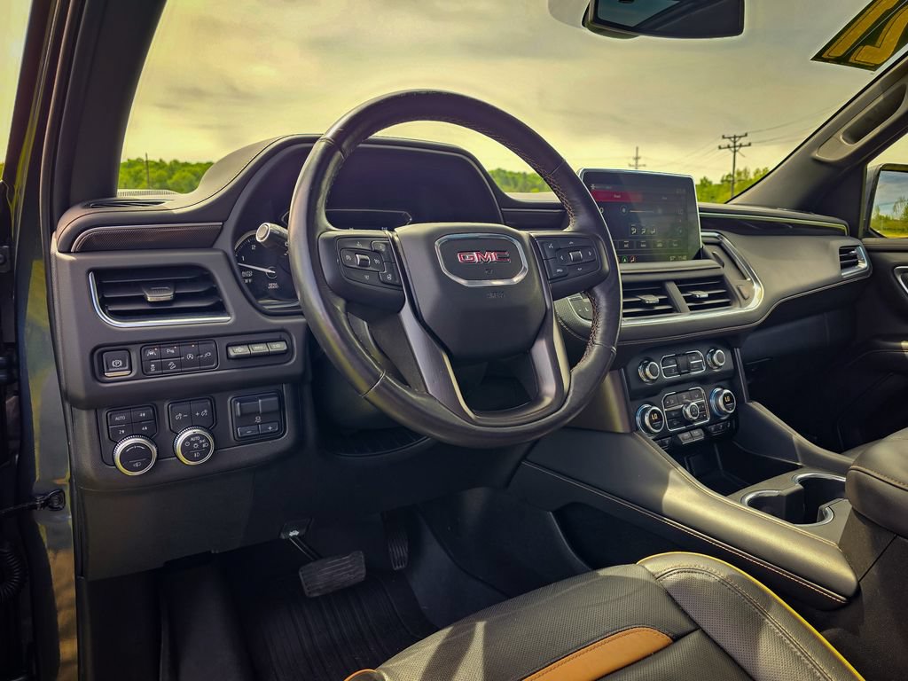 Used 2021 GMC Yukon XL AT4 w/ AT4 Premium Plus Package AWD/4WD image 15