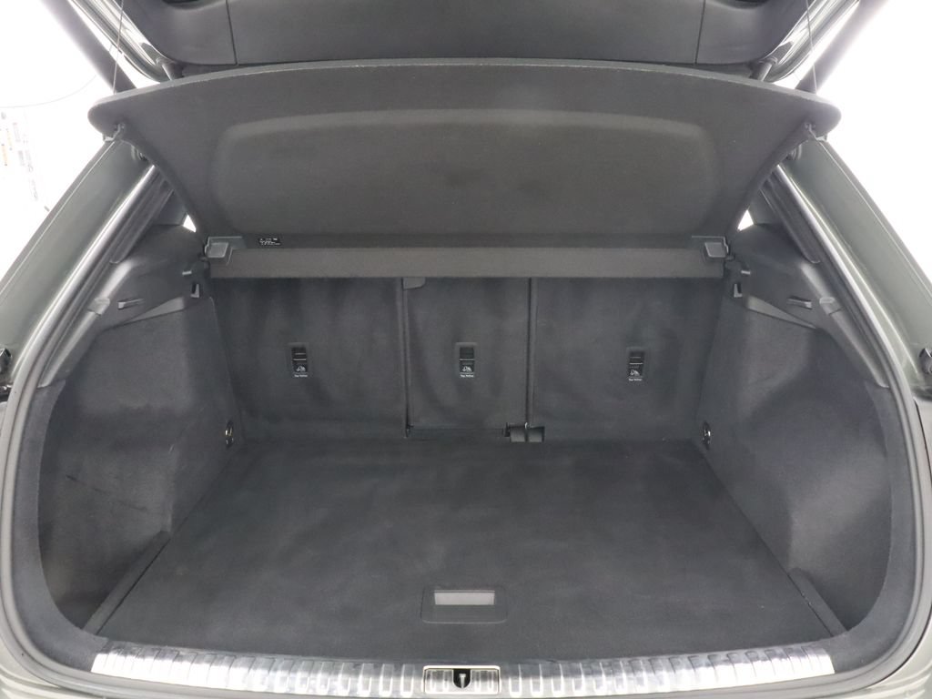 Used 2020 Audi Q3 2.0T Premium AWD/4WD image 37