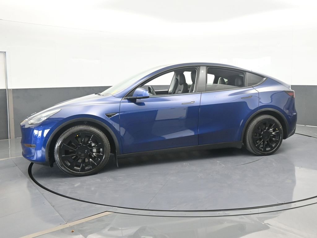 Used 2021 Tesla Model Y Long Range video 2