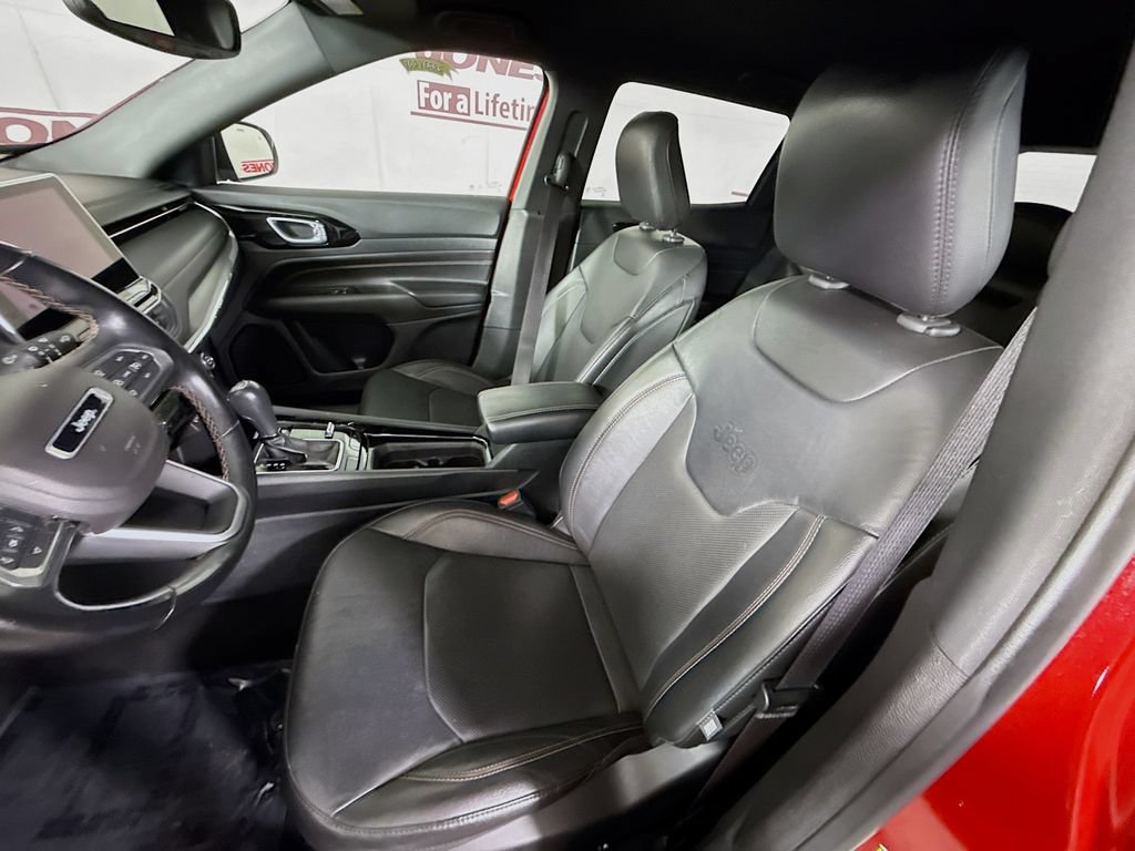Used 2022 Jeep Compass Limited AWD/4WD image 25