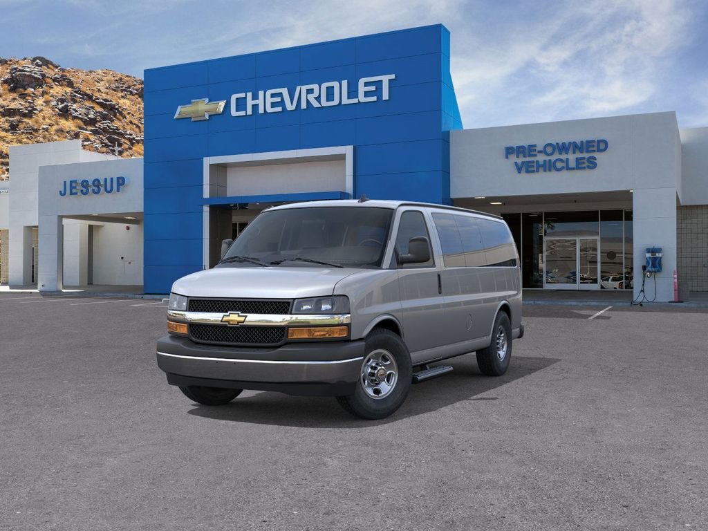 New 2026 Chevrolet Express 2500 LT image 8