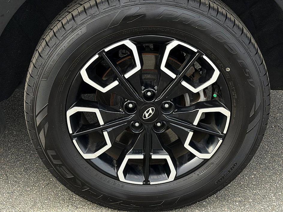 Certified 2022 Hyundai Santa Cruz SEL w/ Activity Package image 8