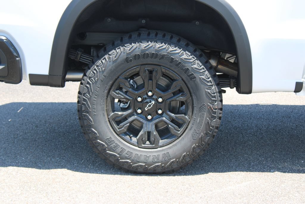 New 2026 Chevrolet Silverado 1500 ZR2 AWD/4WD image 13