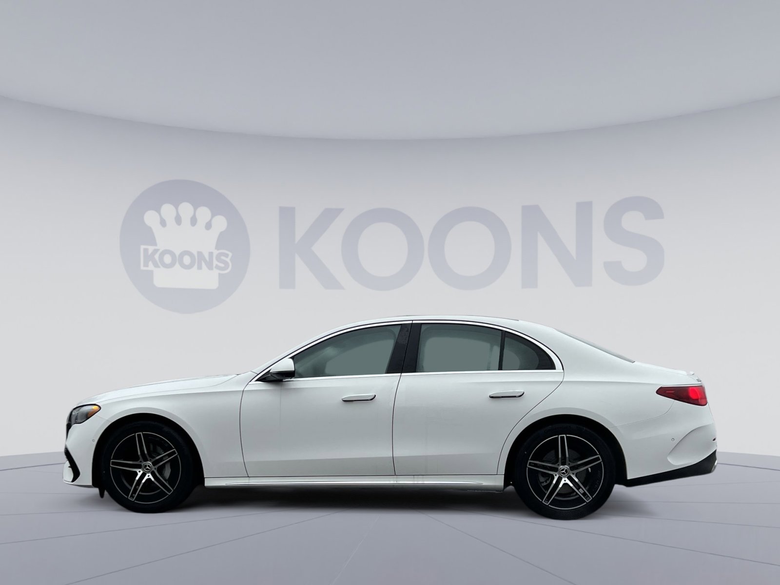 New 2026 Mercedes-Benz E 350 4MATIC Sedan image 2