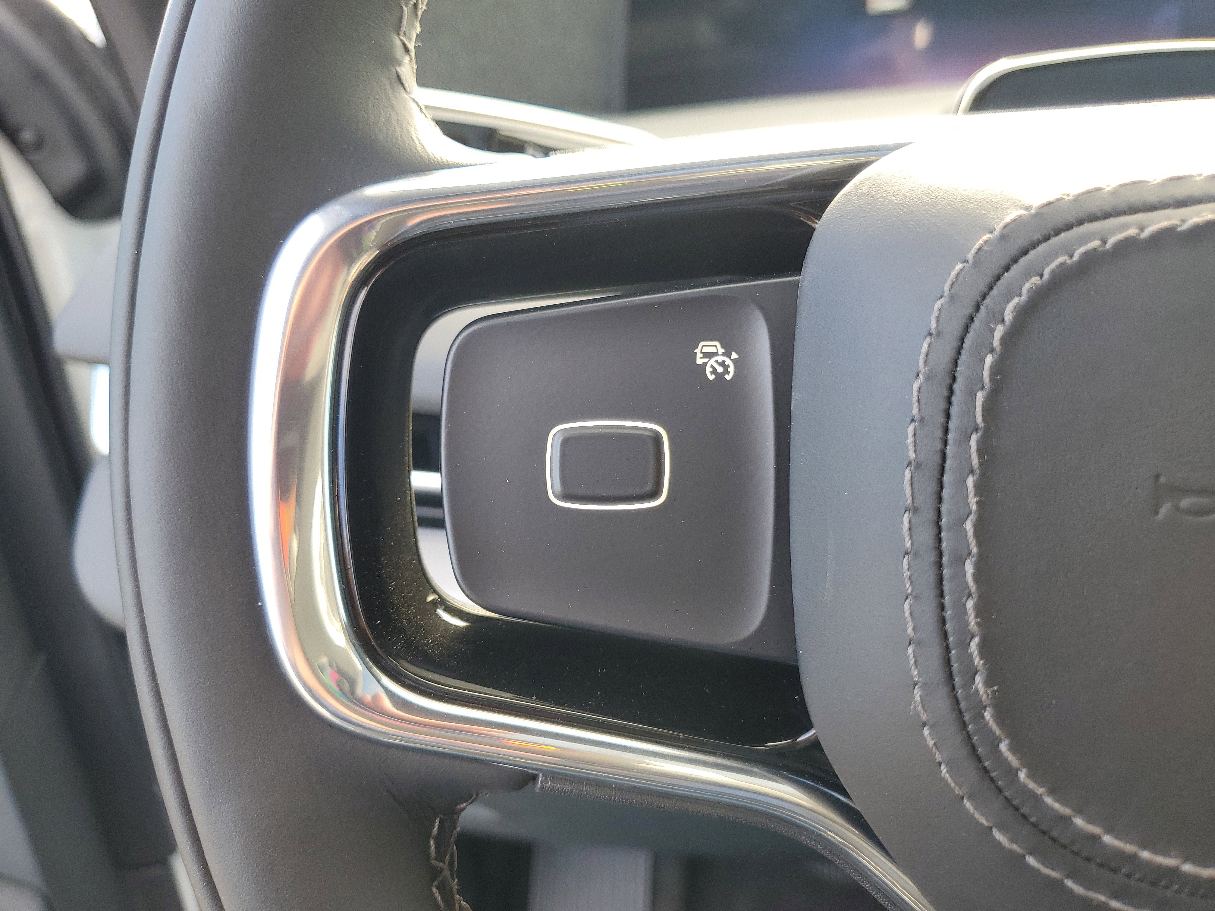 New 2025 Lincoln Navigator L Reserve w/ Jet Appearance Package image 17