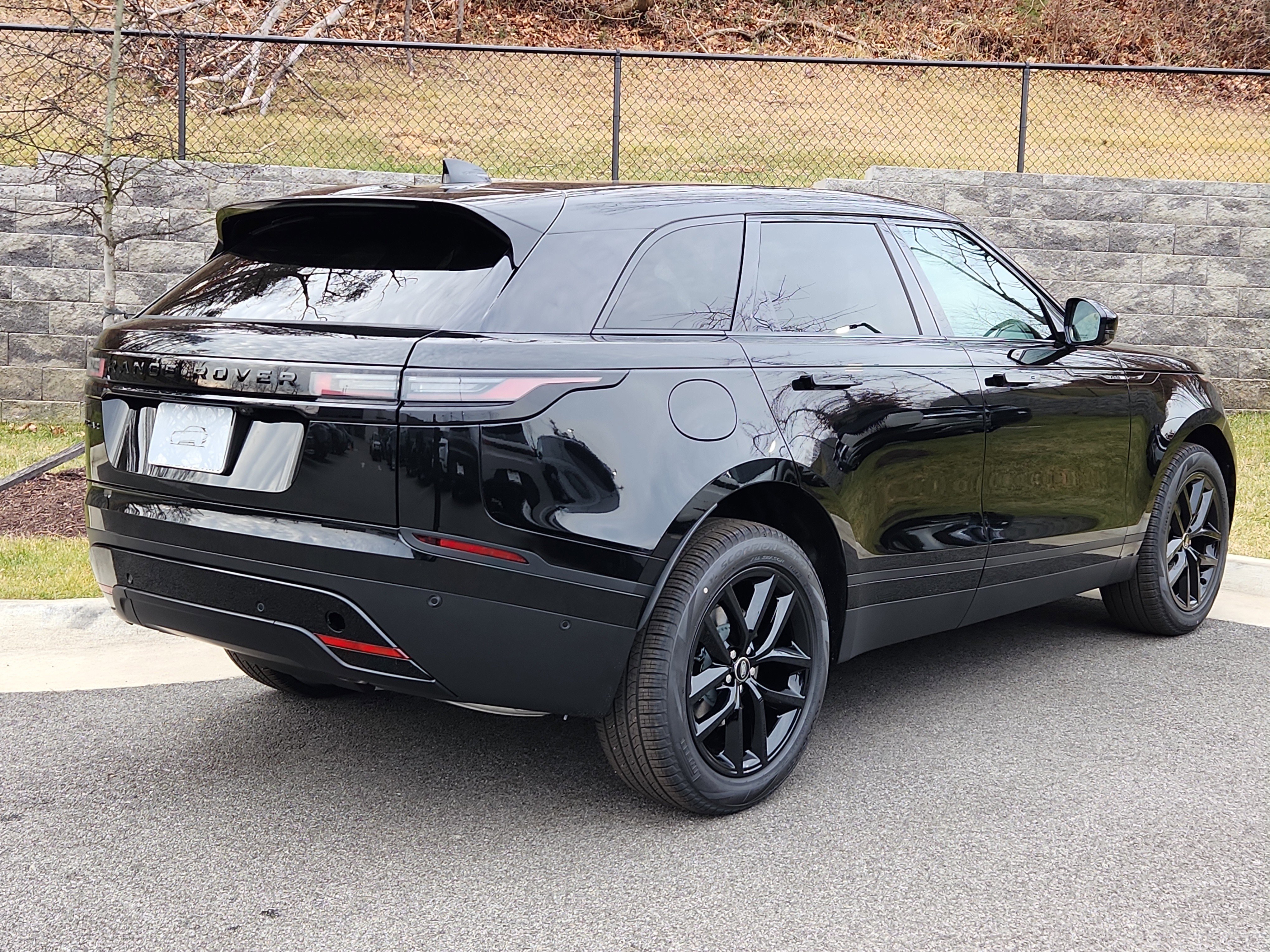 Used 2026 Land Rover Range Rover Velar S image 2