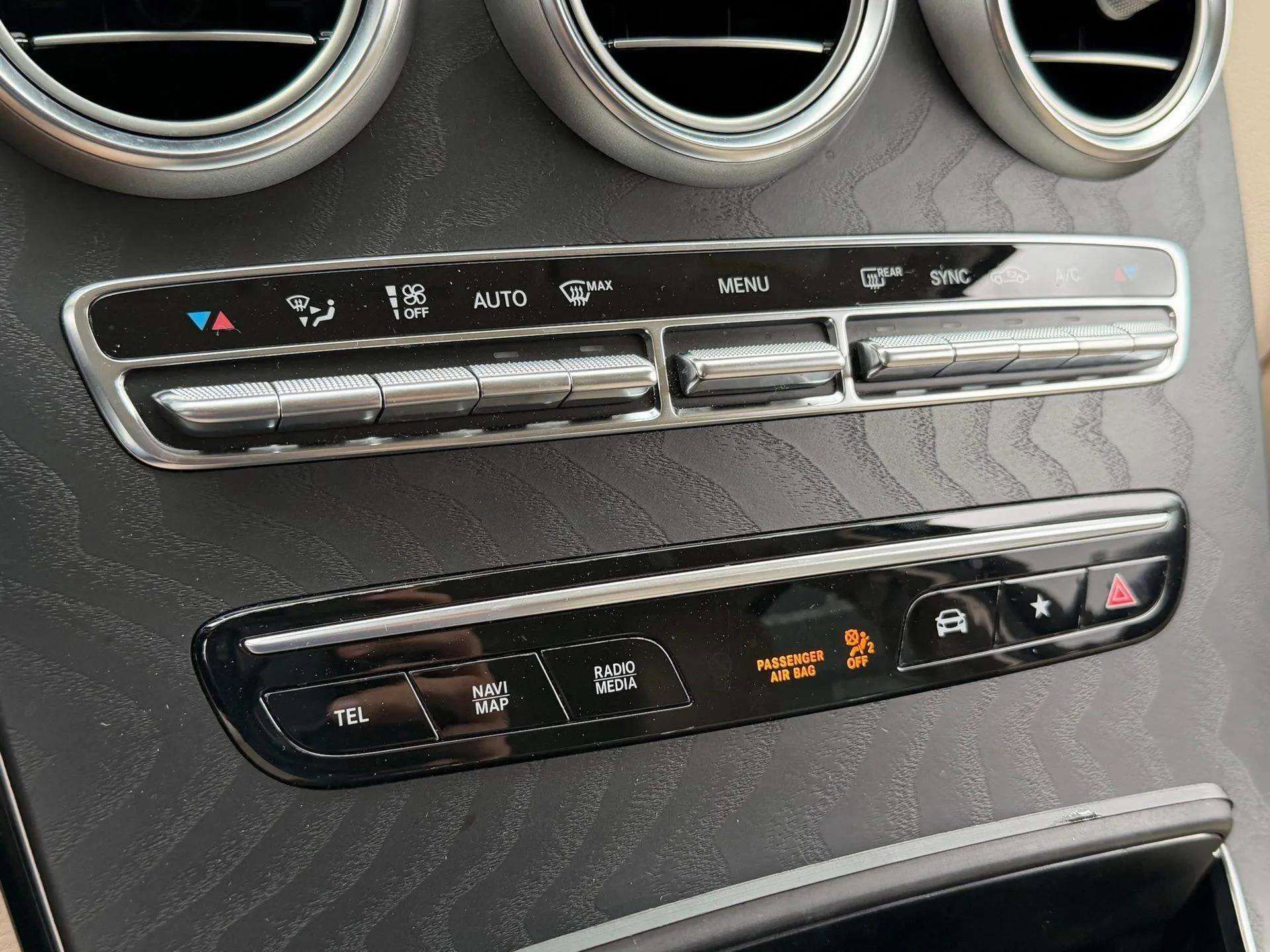 Used 2022 Mercedes-Benz GLC 300 image 28