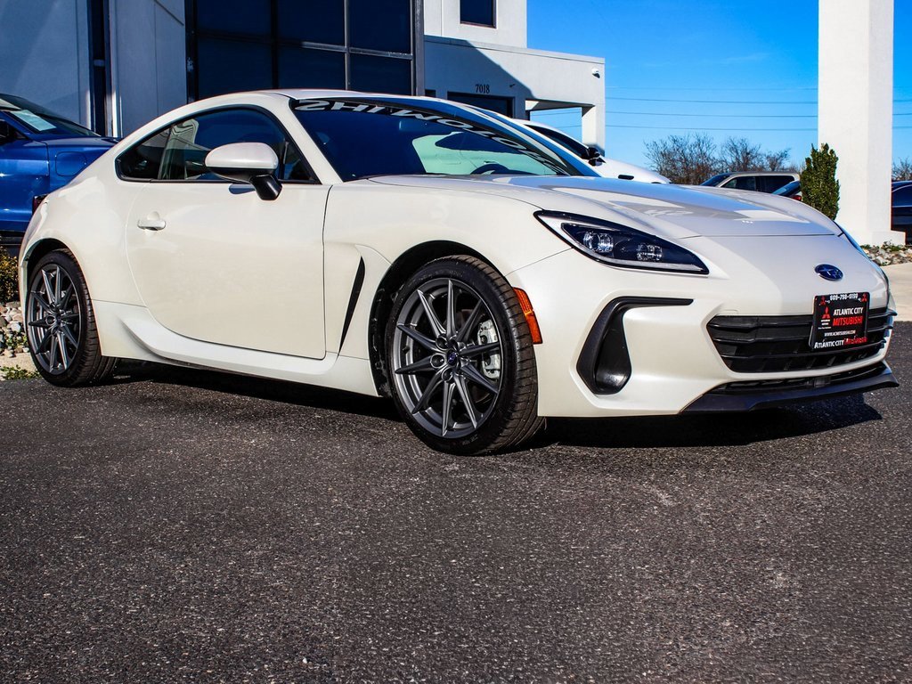 Used 2023 Subaru BRZ Limited image 3