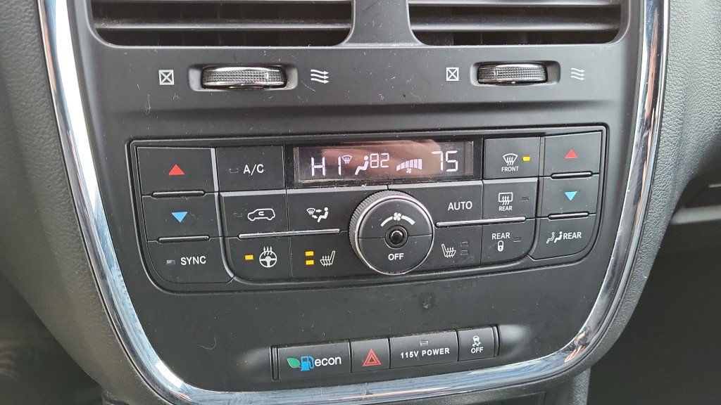 Used 2019 Dodge Grand Caravan GT image 34