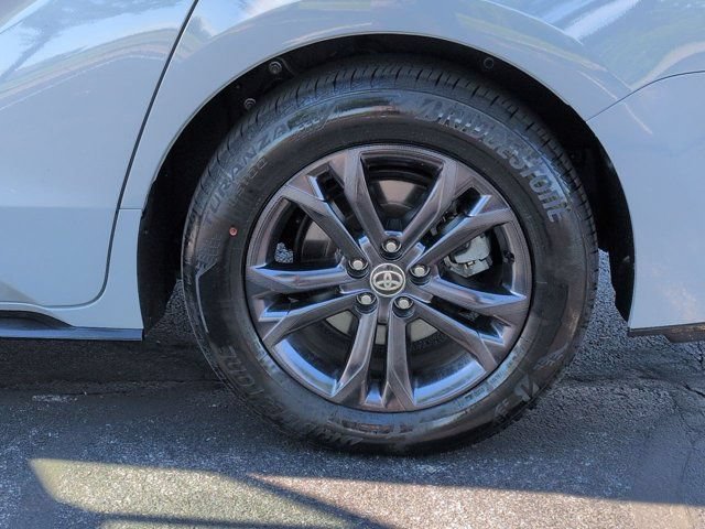 Certified 2025 Toyota Sienna XSE w/ XSE Premium Package AWD/4WD image 7