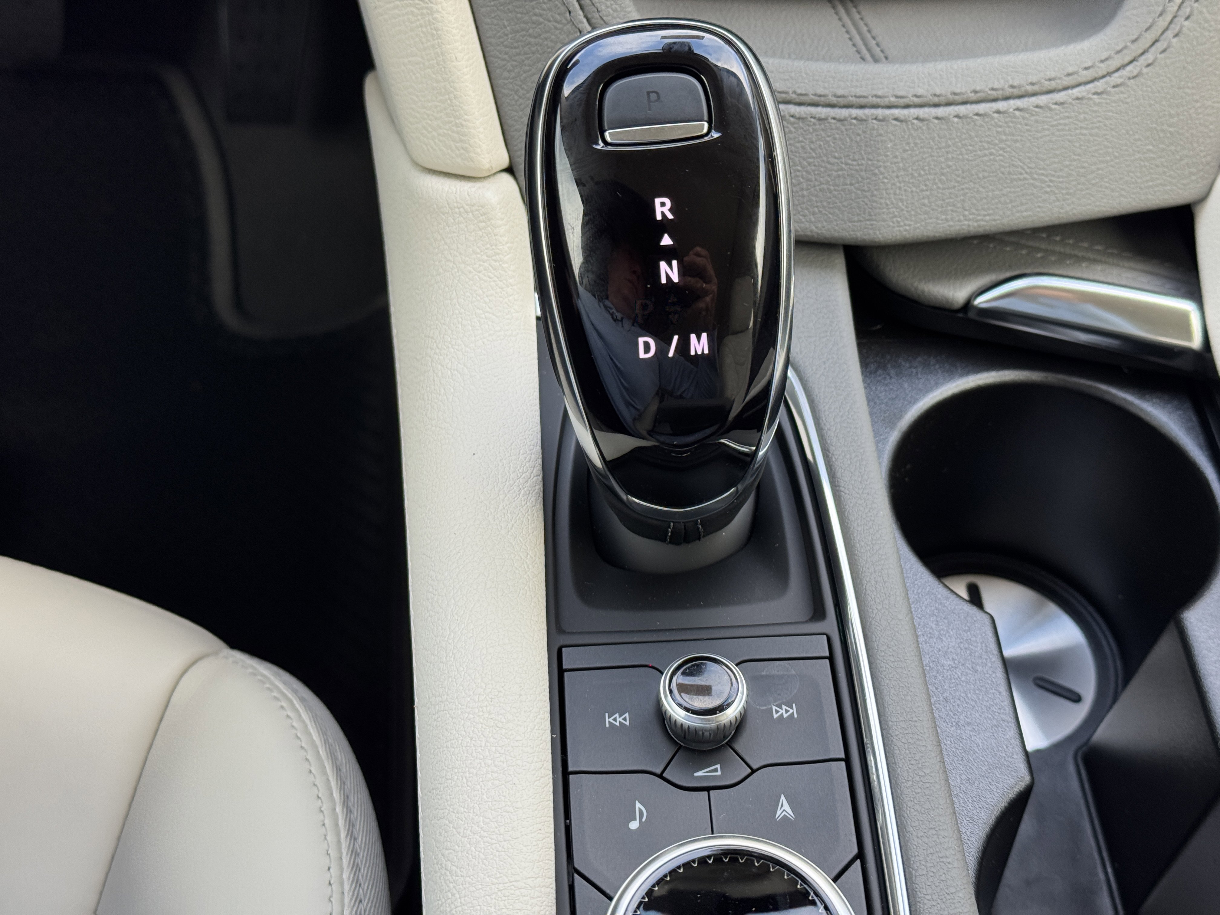 New 2025 Cadillac XT5 Premium Luxury image 28