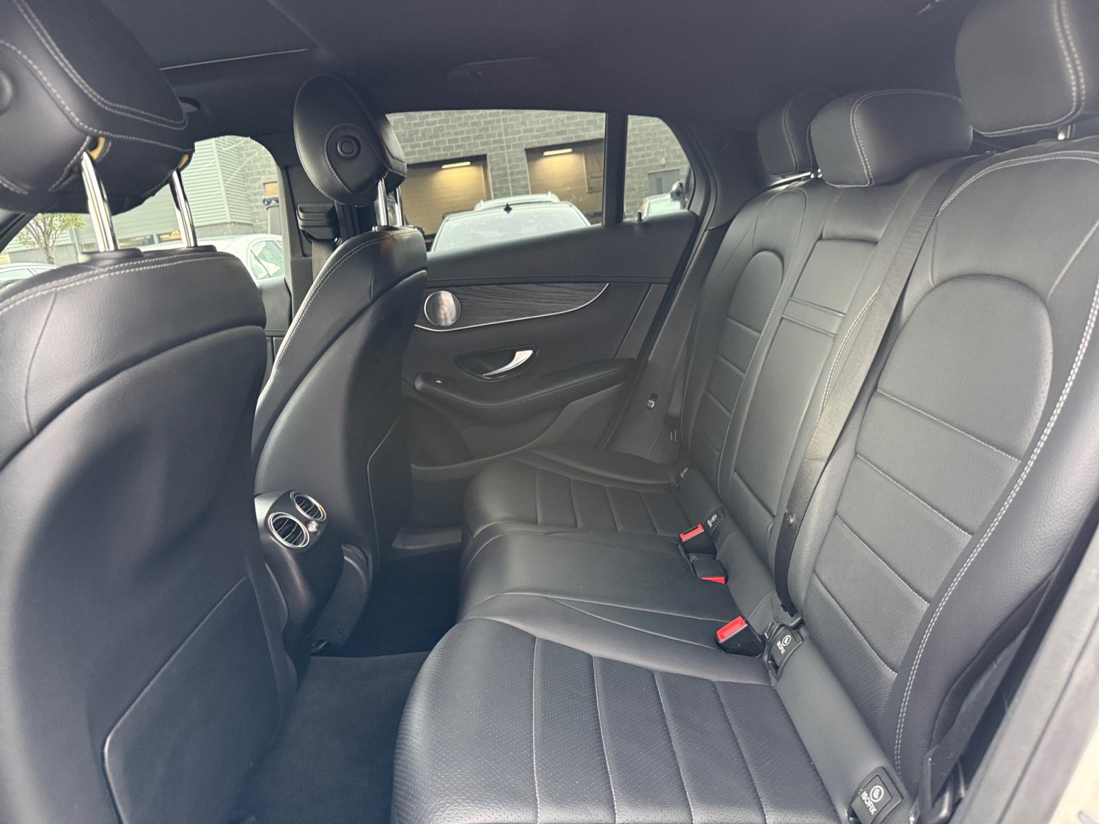 Used 2018 Mercedes-Benz GLC 300 4MATIC Coupe image 17