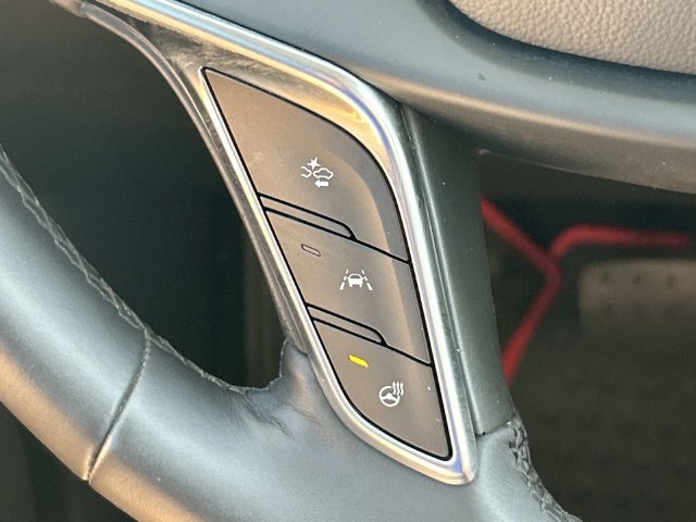 Used 2017 Cadillac XT5 Luxury w/ Driver Awareness Package FWD image 31