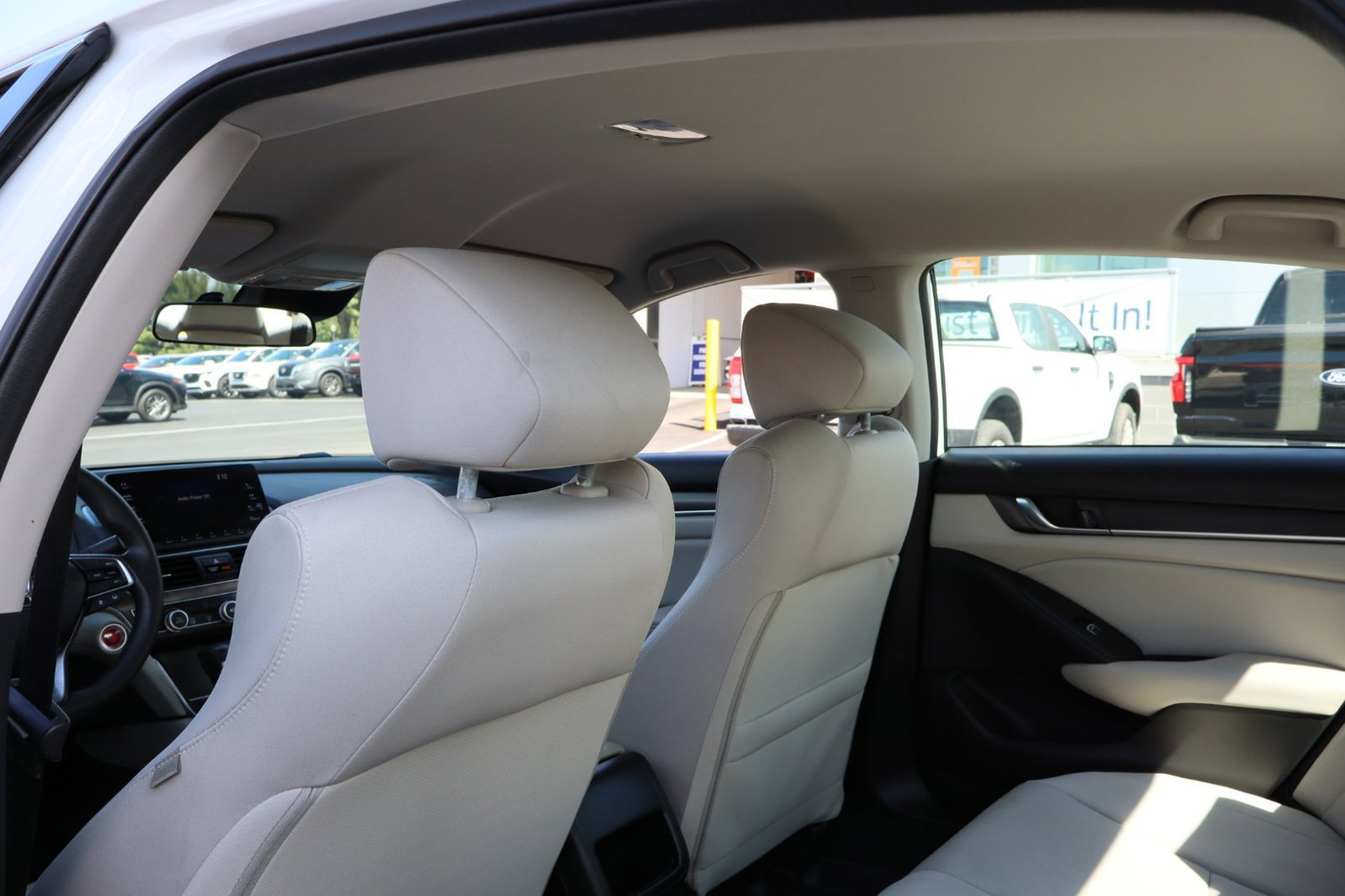 Used 2018 Honda Accord LX image 25