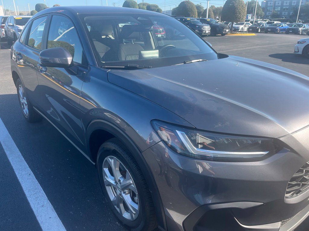 Used 2025 Honda HR-V LX image 3