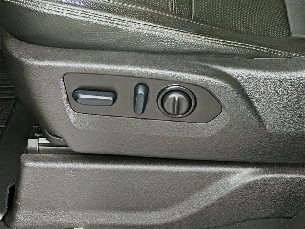 Used 2022 GMC Sierra 3500 Denali image 23