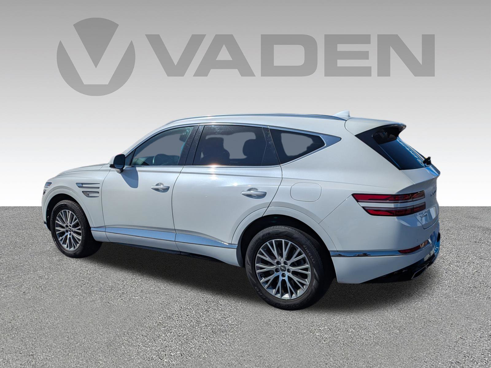 Used 2024 Genesis GV80 2.5T image 28