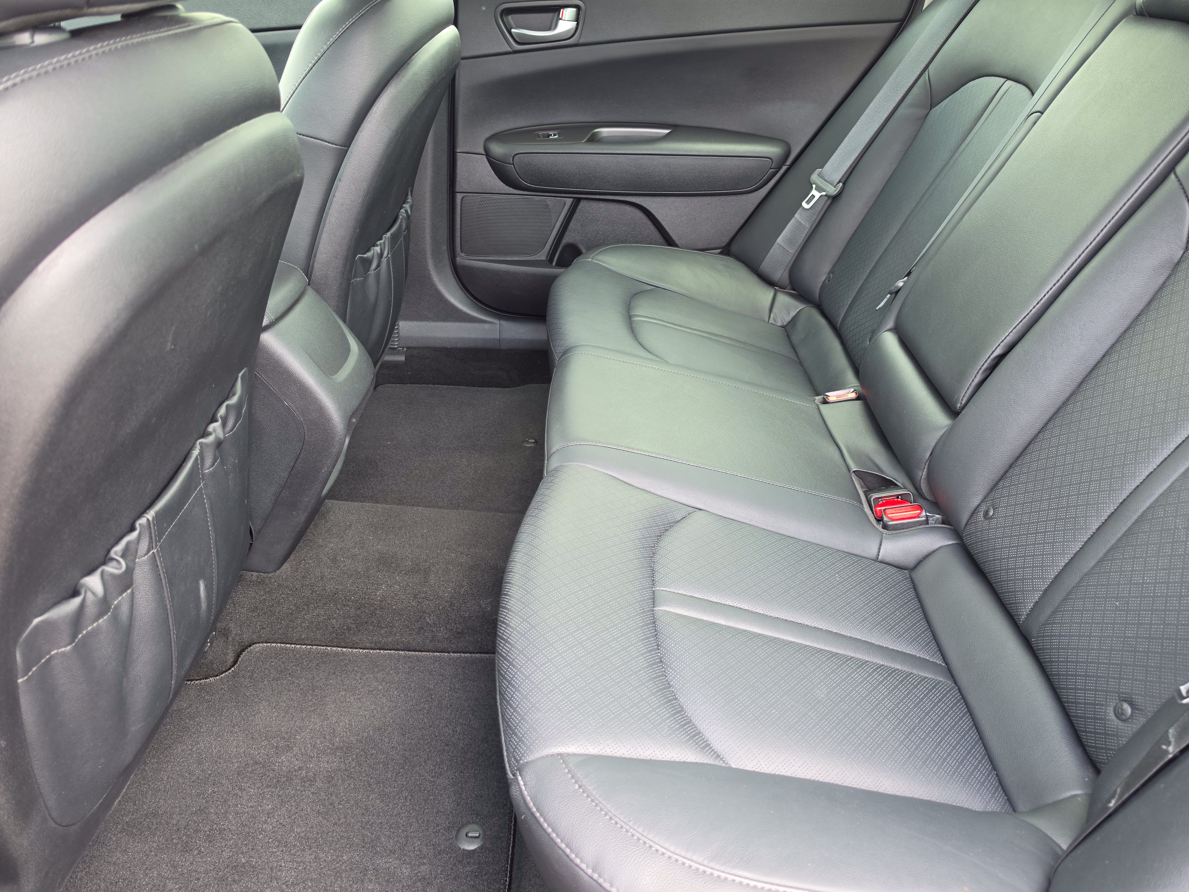 Used 2020 Kia Optima SE FWD image 10