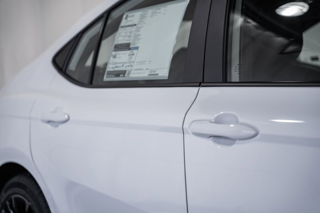 New 2026 Toyota Camry SE image 13