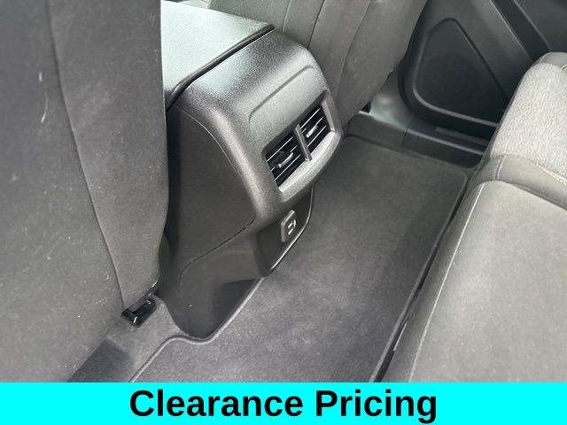 Used 2022 Chevrolet Equinox LT w/ Driver Convenience Package image 33