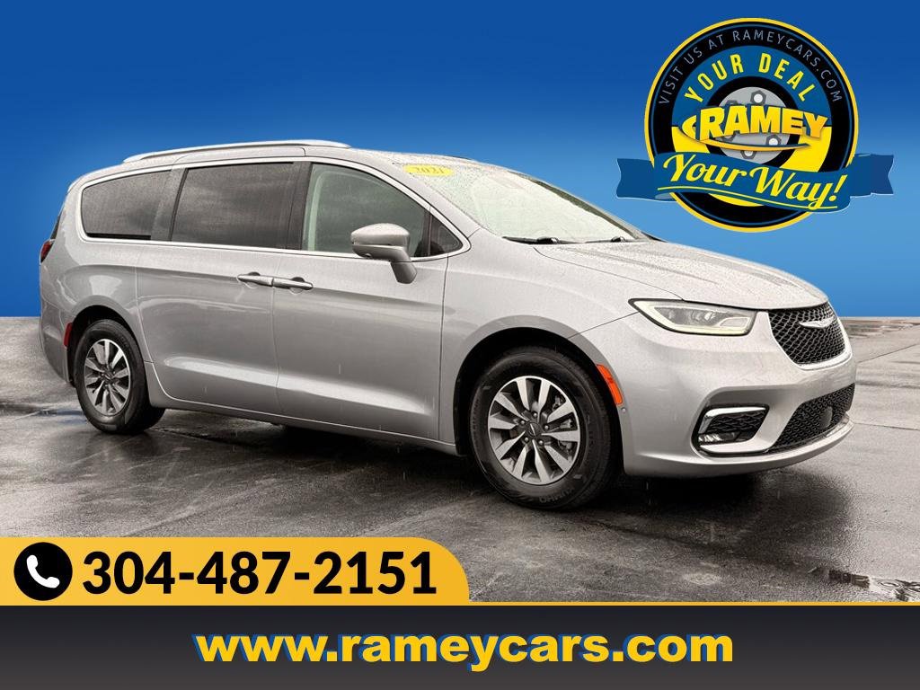 Used 2021 Chrysler Pacifica Touring-L image 1